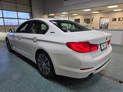 Used 2018 BMW 530e xDrive image 9