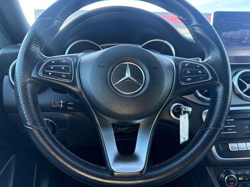 Used 2019 Mercedes-Benz GLA 250 4MATIC image 26