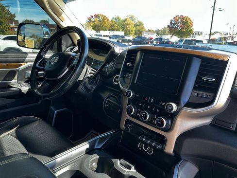Used 2022 RAM 2500 Laramie AWD/4WD image 13