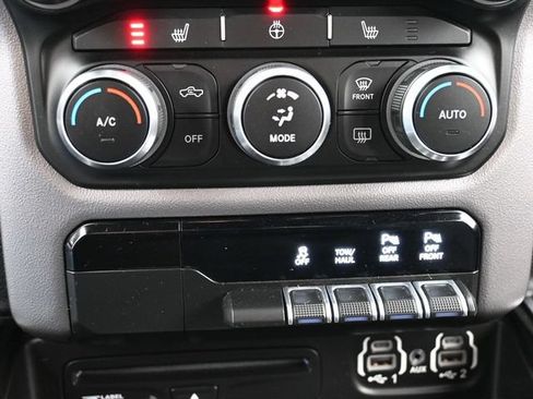 Used 2019 RAM 1500 Big Horn AWD/4WD image 21