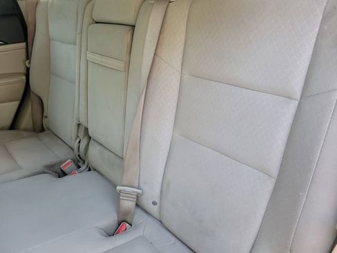Used 2021 Jeep Grand Cherokee Laredo RWD image 13