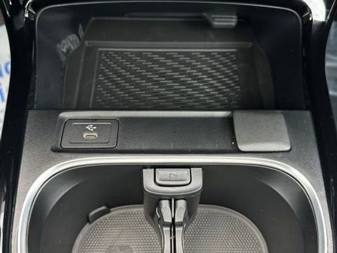 Used 2026 Mercedes-Benz CLA 250 4MATIC image 33