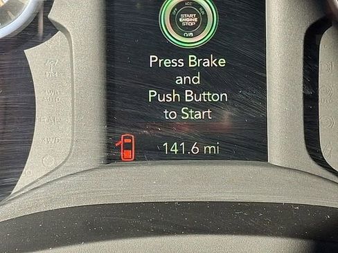 Used 2024 RAM 2500 Tradesman w/ Chrome Appearance Group image 19