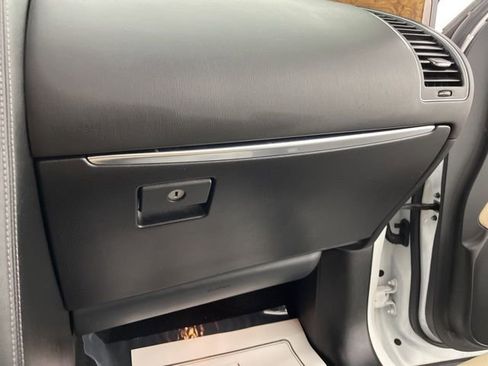 Used 2023 Nissan Armada SL image 37