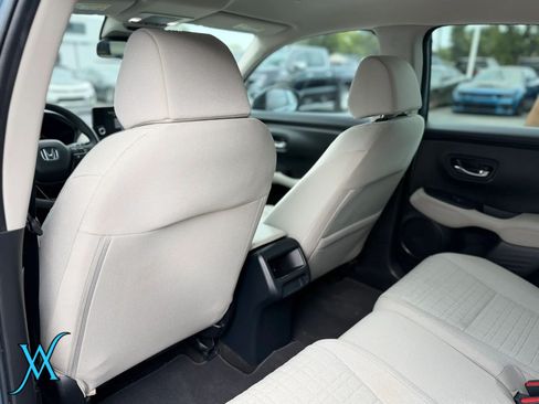 Used 2025 Honda HR-V LX image 16