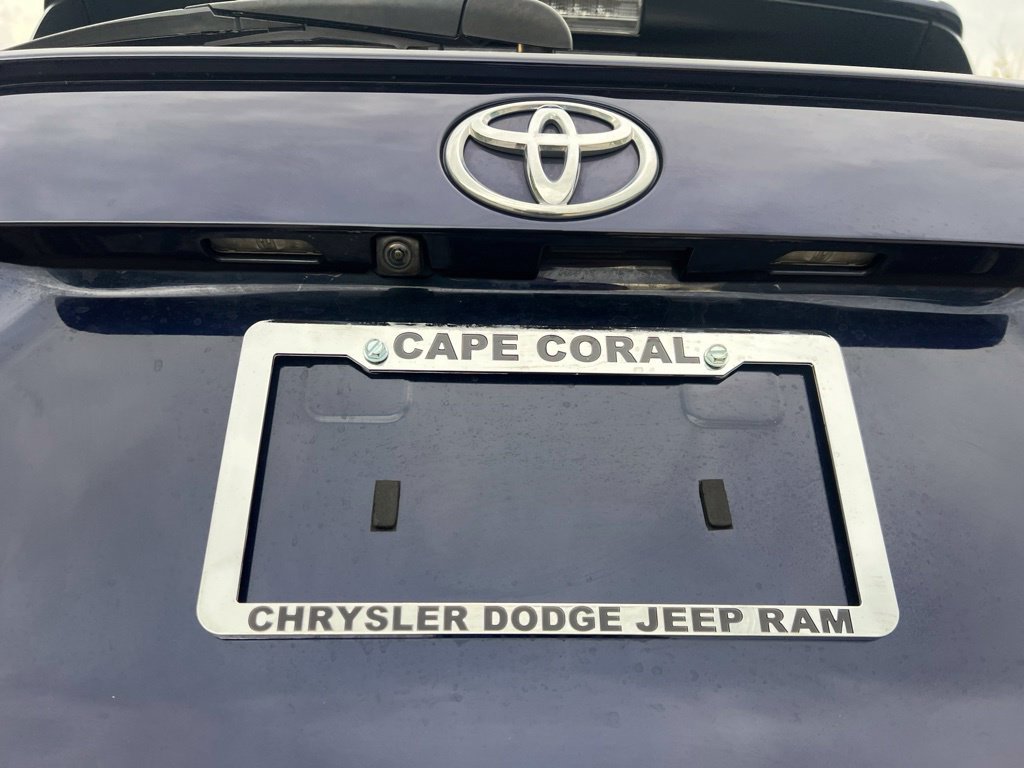 Used 2021 Toyota RAV4 XLE w/ Convenience Package FWD image 27