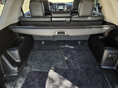 Used 2022 Toyota 4Runner Limited image 12