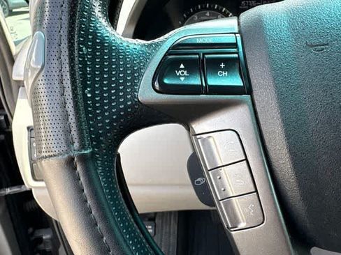 Used 2016 Honda Odyssey SE image 12