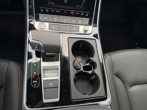 Used 2025 Audi Q7 3.0T Premium Plus image 23