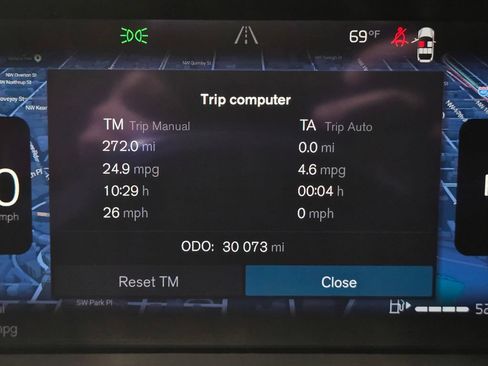 Certified 2024 Volvo XC60 B5 Ultimate w/ Protection Package Premier AWD/4WD image 27