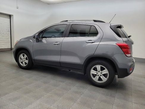 Used 2020 Chevrolet Trax LT w/ Driver Confidence Package image 3