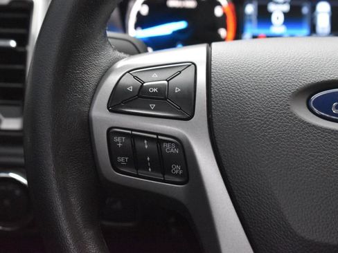 Used 2019 Ford Ranger XLT w/ Equipment Group 302A Luxury AWD/4WD image 13