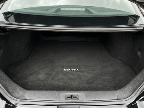 Used 2024 Nissan Sentra SV FWD image 25