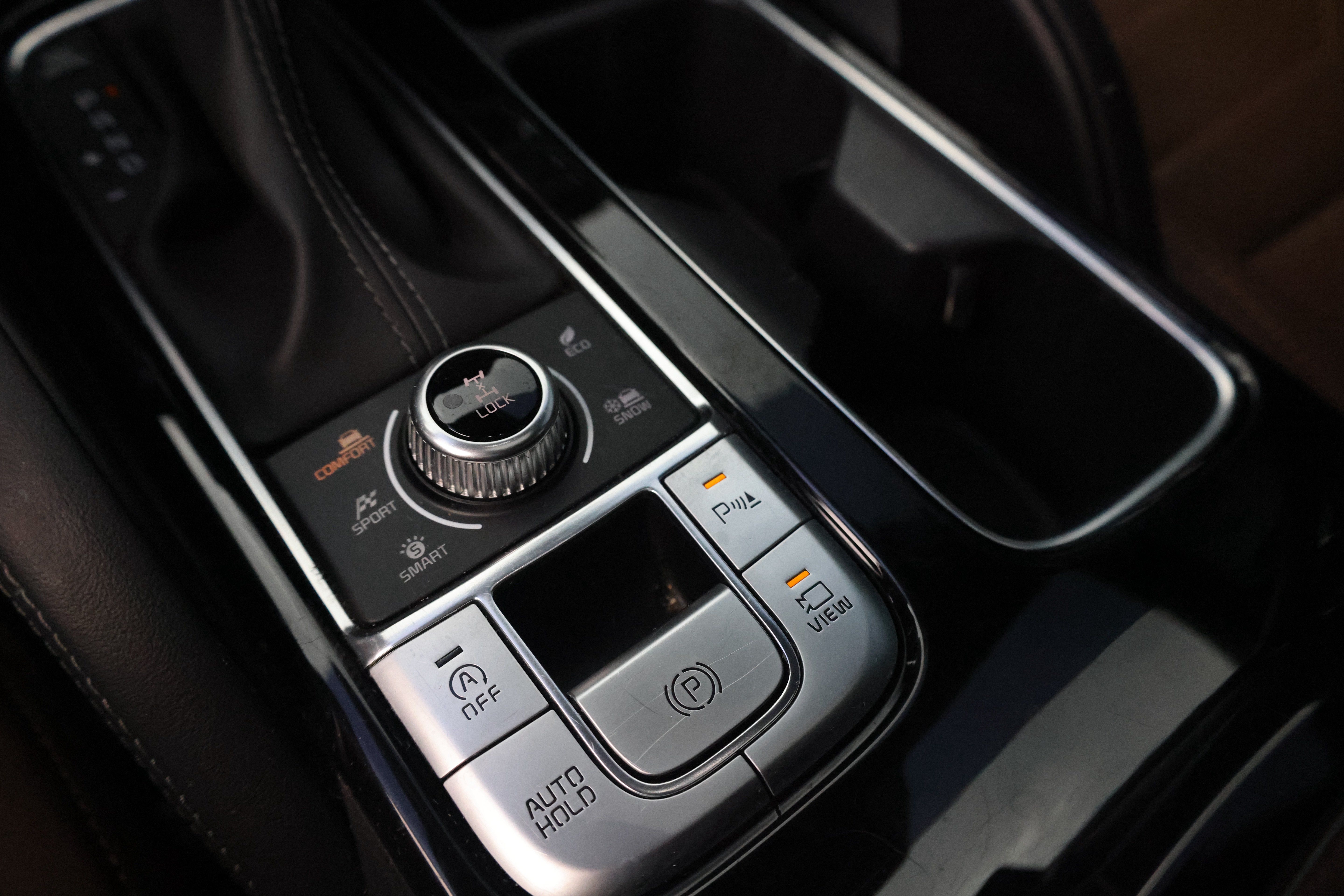 Used 2022 Kia Telluride SX w/ SX Prestige Package AWD/4WD image 13