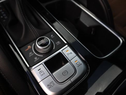 Used 2022 Kia Telluride SX w/ SX Prestige Package AWD/4WD image 13