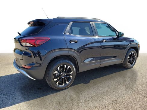 Used 2021 Chevrolet TrailBlazer LT w/ Convenience Package image 4