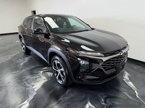 Used 2026 Chevrolet Trax RS w/ Driver Confidence Package FWD image 17