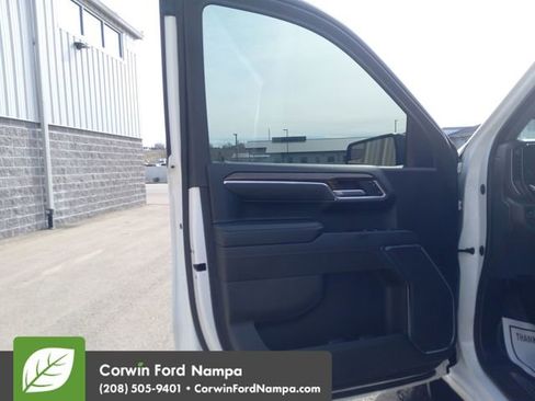 Used 2022 Chevrolet Silverado 1500 LT Trail Boss image 10