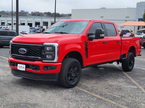 Used 2025 Ford F250 XL w/ STX Appearance Package image 8