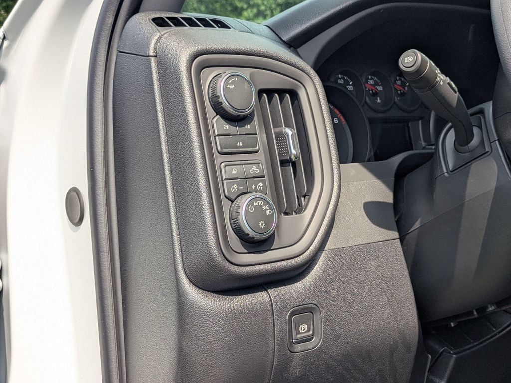 New 2026 Chevrolet Silverado 2500 Custom w/ Custom Value Package AWD/4WD image 12