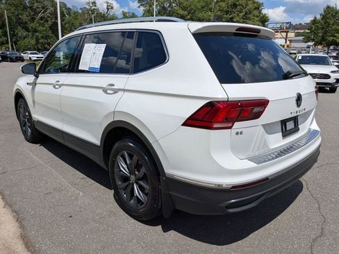 Used 2022 Volkswagen Tiguan SE AWD/4WD image 8