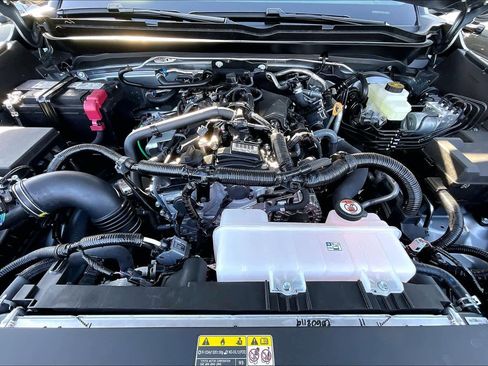 Used 2025 Toyota Tacoma SR5 image 30