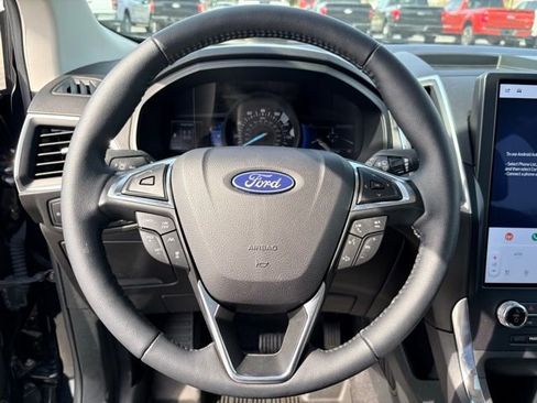 Used 2024 Ford Edge Titanium w/ Equipment Group 301A AWD/4WD image 26
