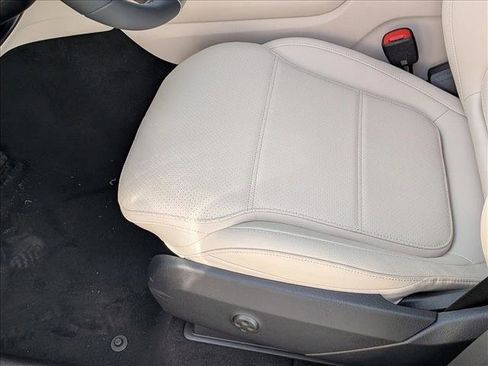 New 2026 Mercedes-Benz GLC 300 4MATIC image 4