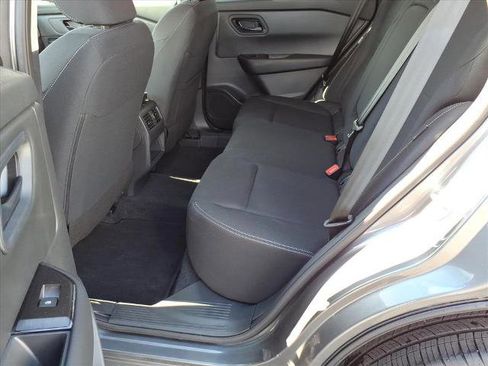 Used 2025 Nissan Rogue S AWD/4WD image 14