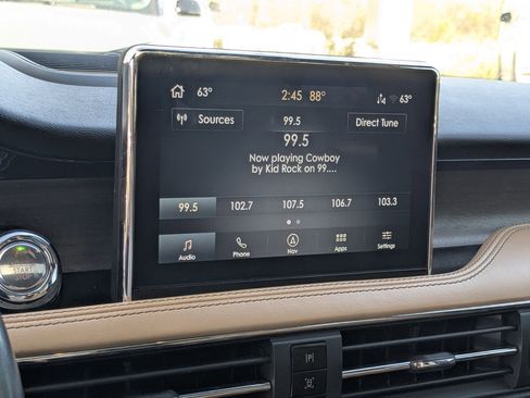 Used 2022 Lincoln Corsair Reserve image 15