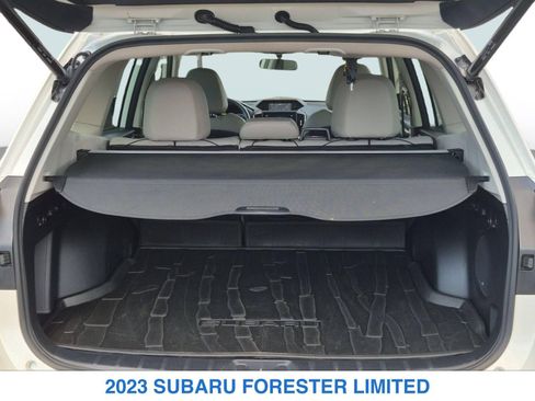 Used 2023 Subaru Forester Limited AWD/4WD image 7