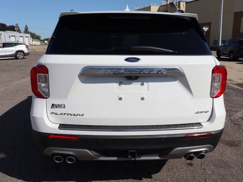 Used 2023 Ford Explorer Platinum w/ Technology Package AWD/4WD image 10