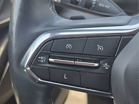 Used 2025 Chevrolet Equinox LT w/ Convenience Package II FWD image 26