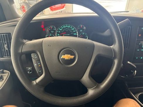 Used 2017 Chevrolet Express 3500 LT w/ LT Preferred Equipment Group RWD image 29