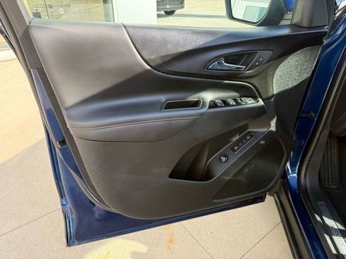 Used 2022 Chevrolet Equinox Premier image 24