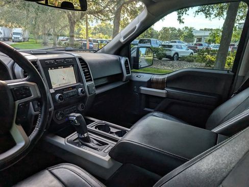 Used 2019 Ford F150 Lariat w/ Equipment Group 502A Luxury AWD/4WD image 17