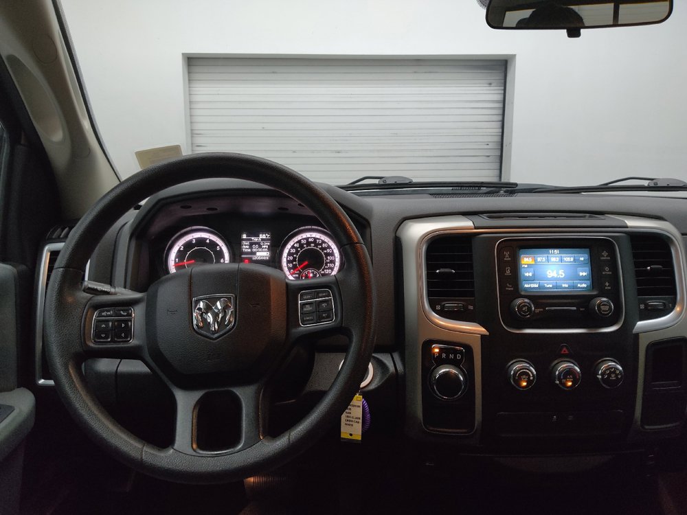 Used 2020 RAM 1500 Classic SLT RWD image 22
