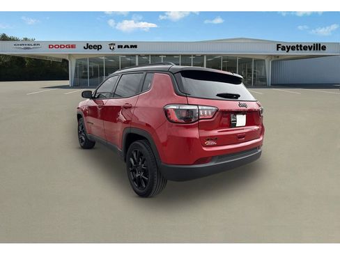 Used 2023 Jeep Compass Altitude image 5