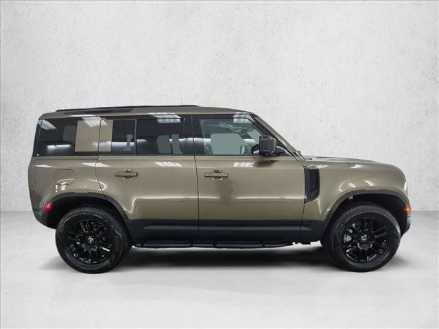 Certified 2025 Land Rover Defender 110 S AWD/4WD image 4
