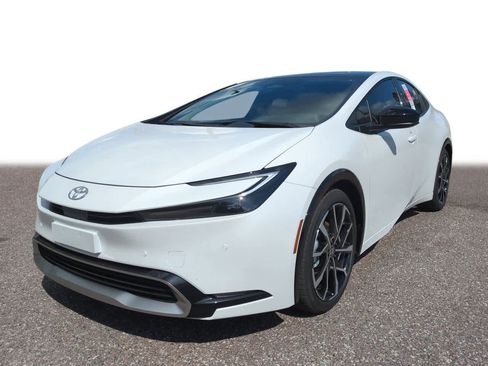 Used 2026 Toyota Prius Plug-In Hybrid FWD image 1