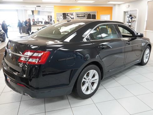 Used 2016 Ford Taurus SEL image 12