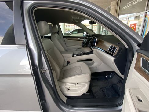 Certified 2026 Volkswagen Atlas SE AWD/4WD image 42
