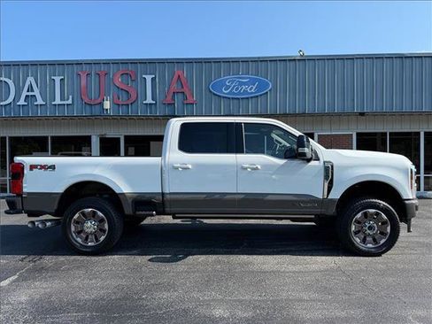 Used 2026 Ford F250 King Ranch w/ FX4 Off-Road Package AWD/4WD image 38
