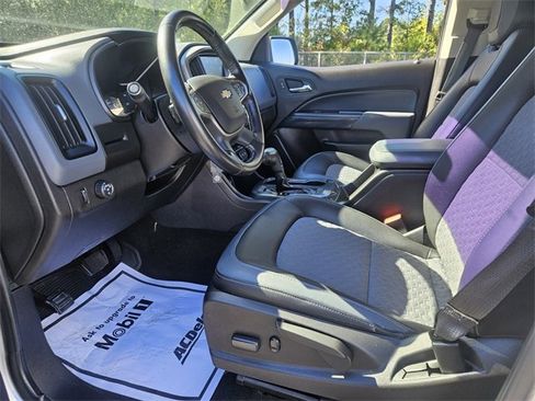 Used 2017 Chevrolet Colorado Z71 image 9