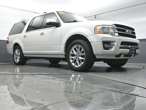Used 2016 Ford Expedition EL Limited w/ Equipment Group 301A RWD image 40