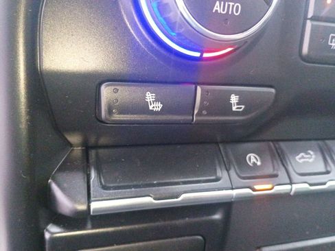 Used 2022 Chevrolet Silverado 1500 LT image 28