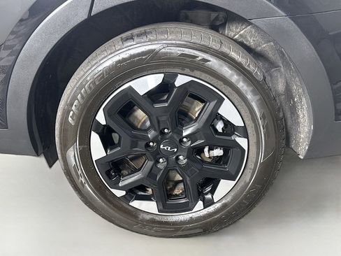 Used 2024 Kia Sorento S image 37