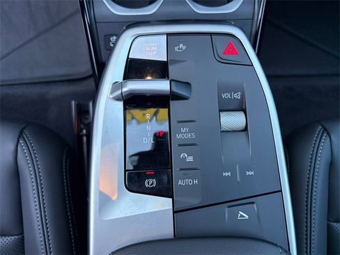 Used 2025 BMW X1 xDrive28i w/ Technology Package image 18