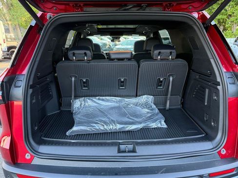 New 2027 Chevrolet Traverse Z71 w/ LPO, Floor Liner Package AWD/4WD image 20