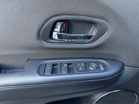 Used 2021 Honda HR-V EX image 21